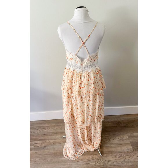 Aakaa Tiered Floral Maxi Dress - Picture 8 of 13